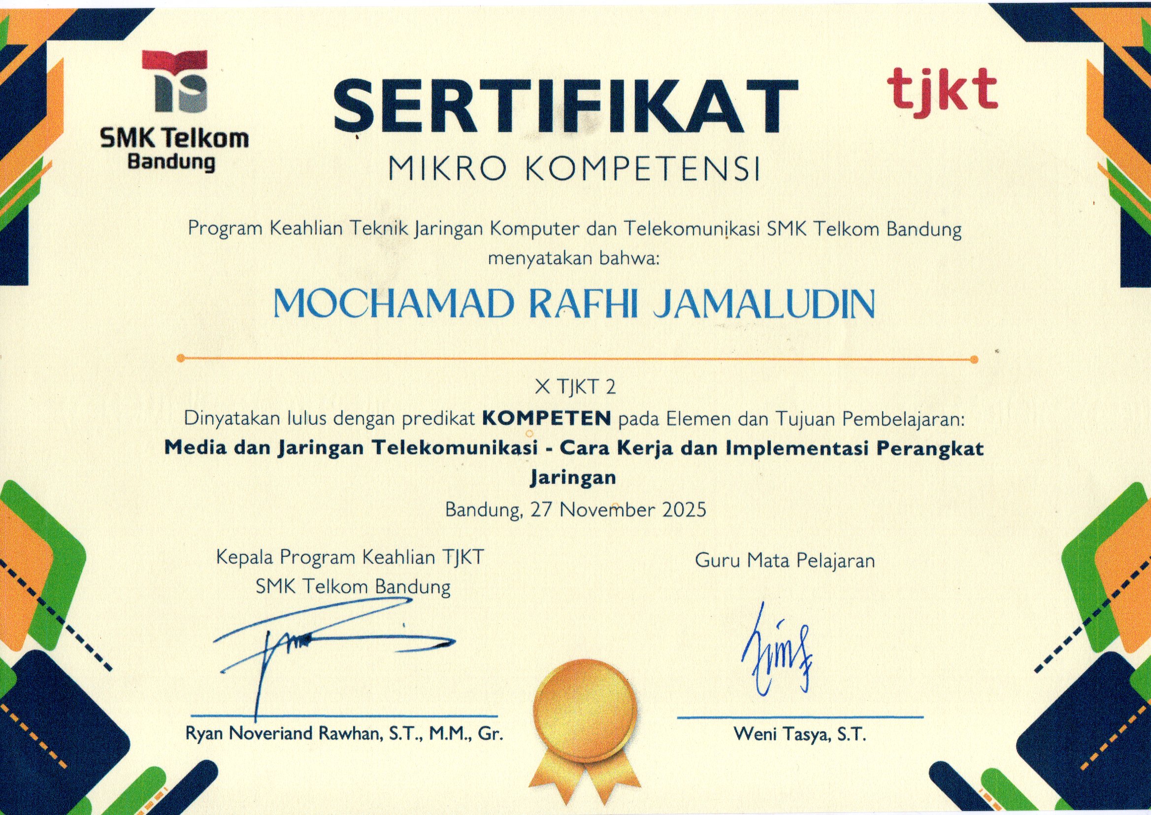 Penyerahan Sertifikat